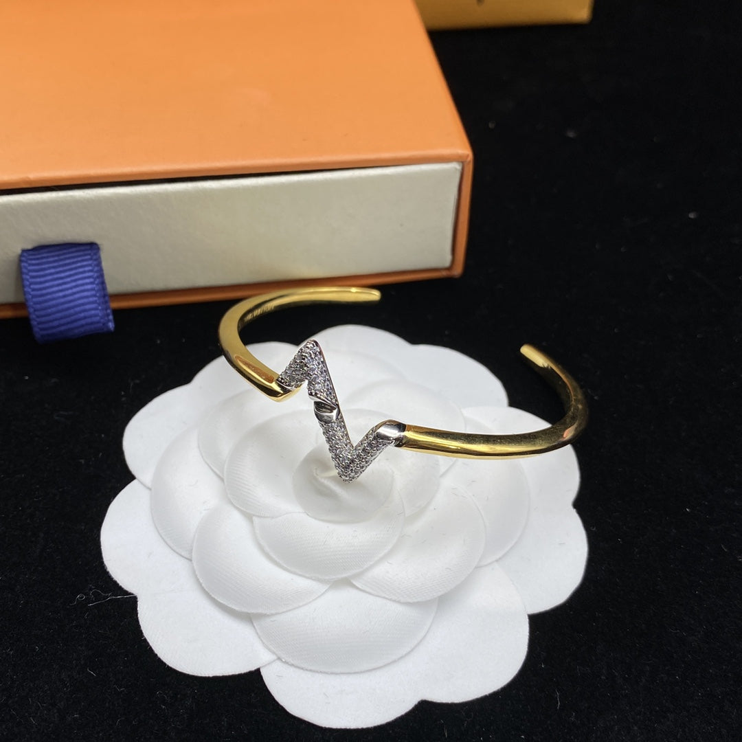 [Shinejoy]VOLTE UPSITE DOWN DIAMOND GOLD OPEN BRACELET