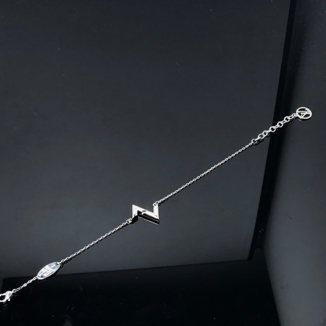 [Shinejoy]VOLT LV LOGO BRACELET