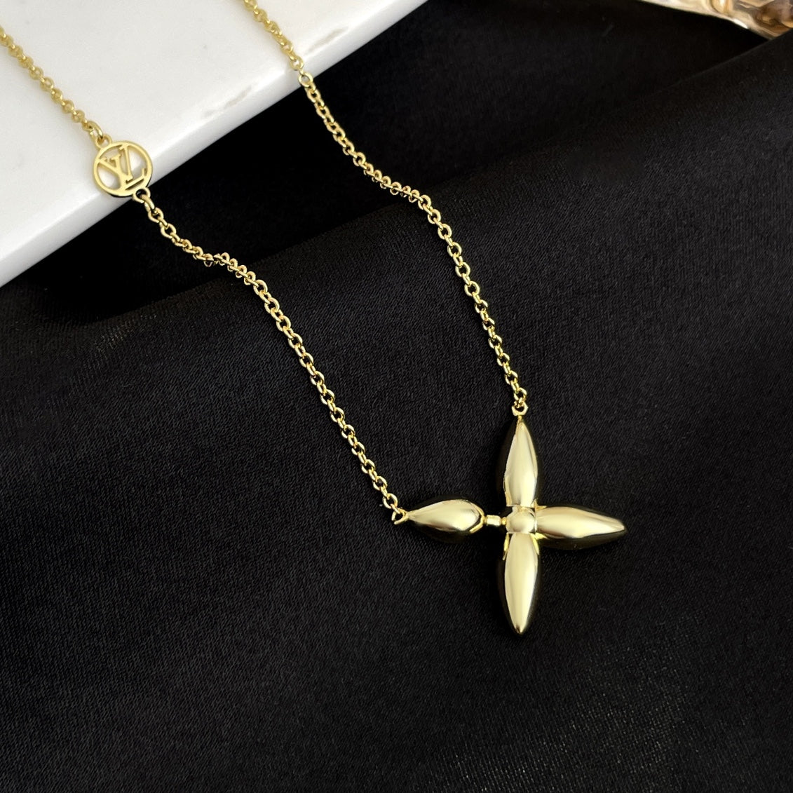 [Shinejoy]LOUISETTE GOLD NECKLACE