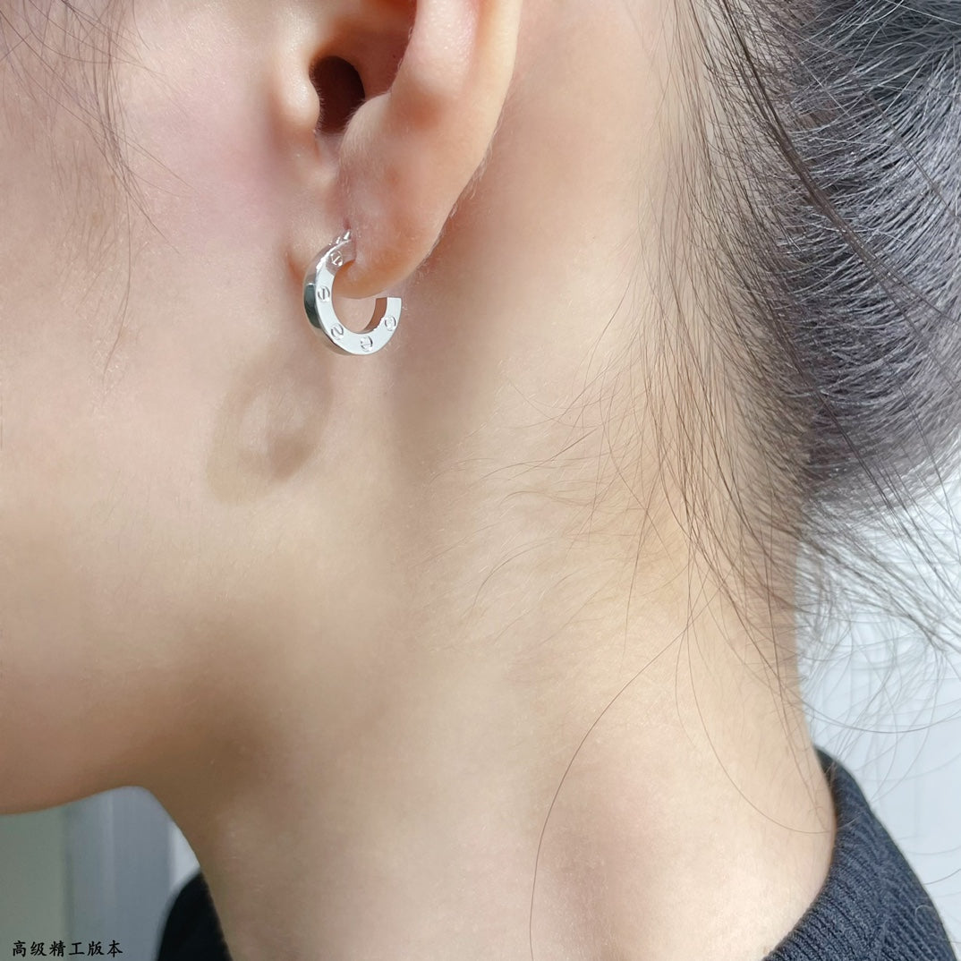 [Shinejoy]LOVE MINI EARRINGS
