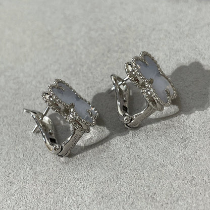 [Shinejoy]CLOVER CHALCEDONY SILVER STUD EARRINGS