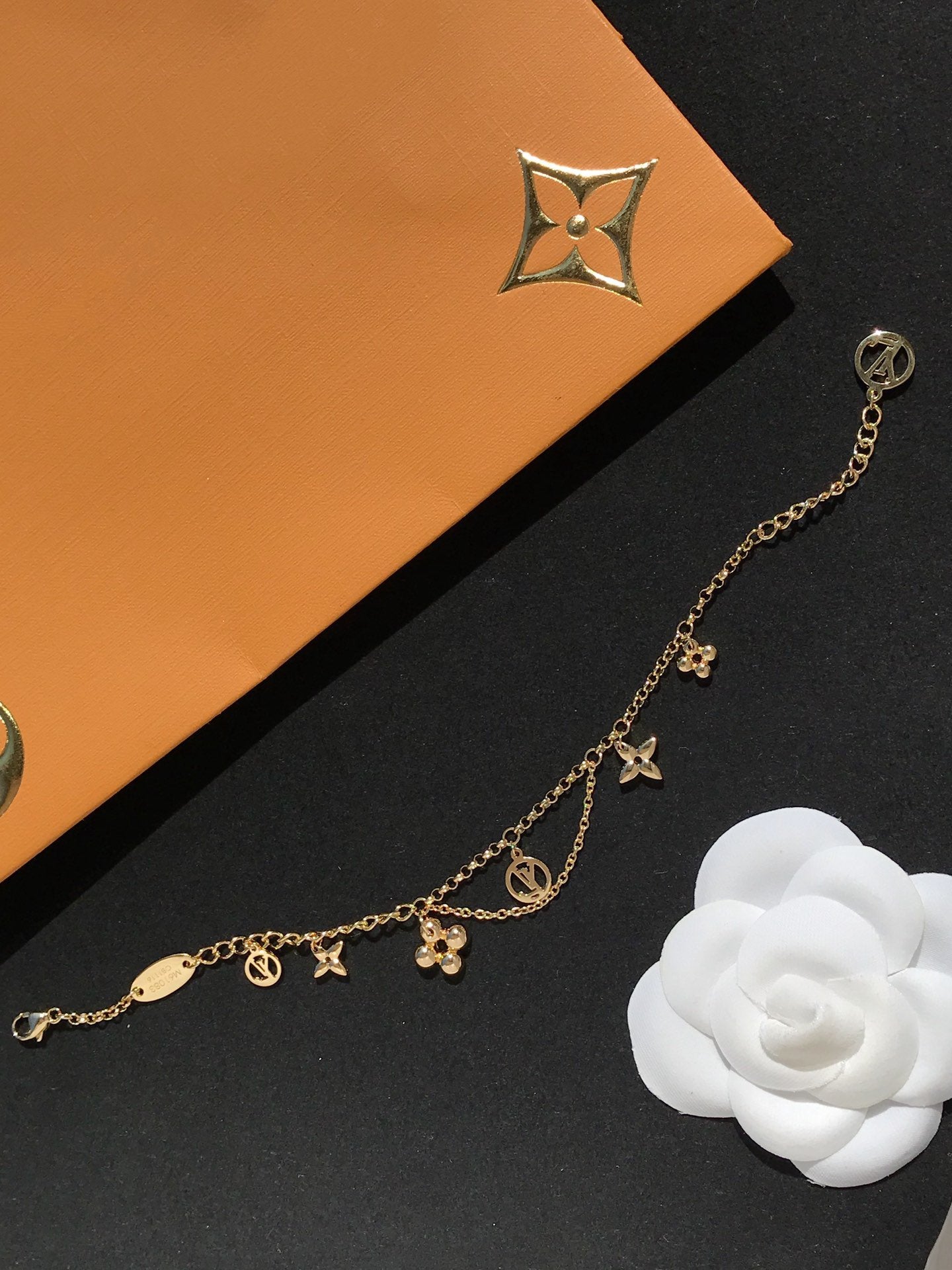 [Shinejoy]BLOOMING PINK GOLD MOP BRACELET