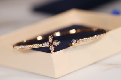 [Shinejoy]IDYLLE GOLD OPEN BRACELET DIAMOND PAVED