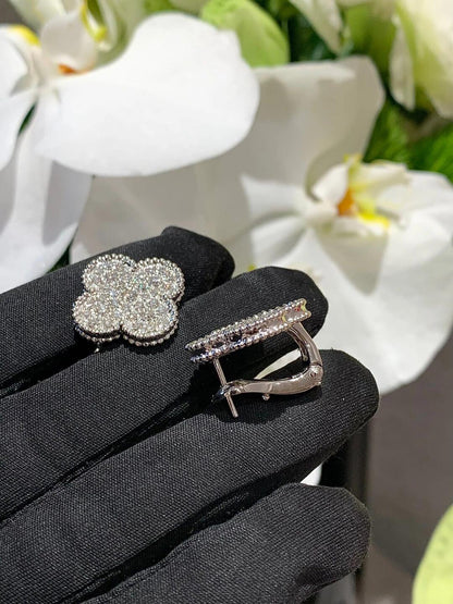 [Shinejoy]CLOVER 20MM MOTIFS DIAMOND STUD EARRINGS SILVER